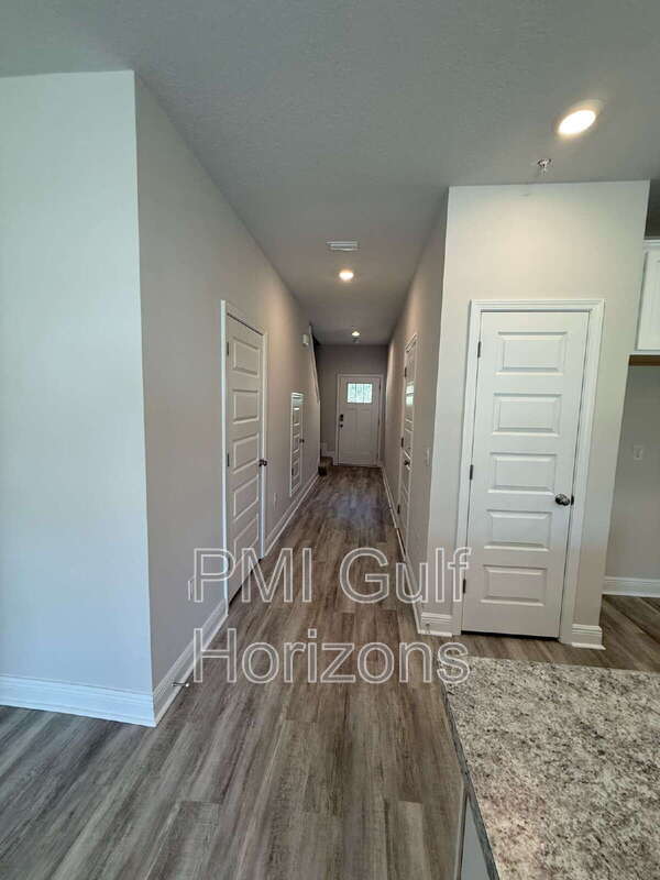 Foto del edificio - 710-D Giese Lane