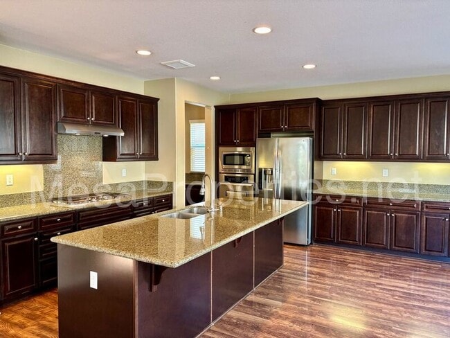 Building Photo - 6850 Edinboro St