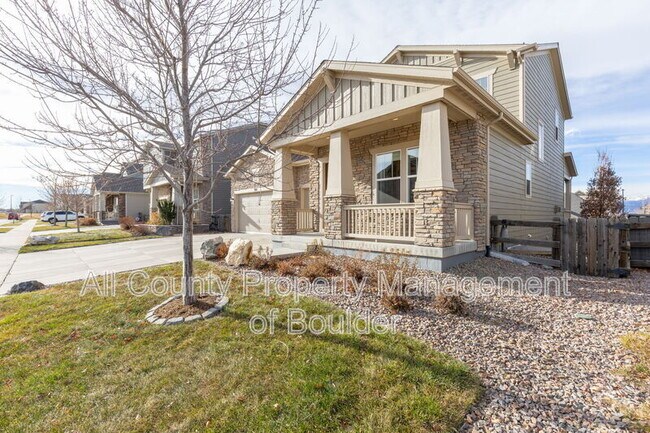 Foto del edificio - 908 Dinosaur Dr