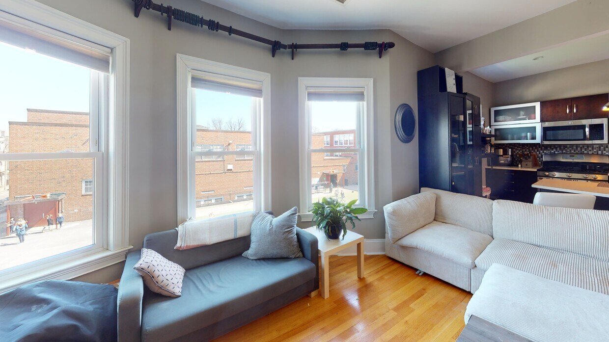 Photo - 735 E 3rd St (Boston, MA)