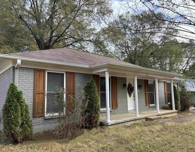 Foto del edificio - 816 Quail Chase Ln