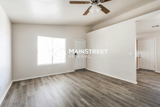 Foto del edificio - 4 Bedroom Pet-Friendly Home in TUCSON, AZ with Main Street Renewal