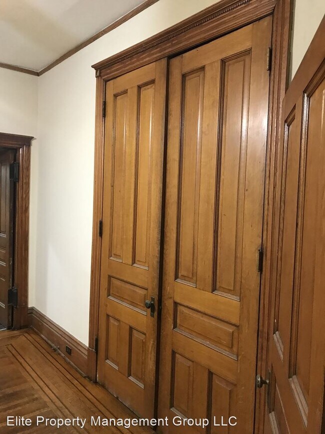 Foto del edificio - 5 br, 2 bath House - 3249 2nd Ave S