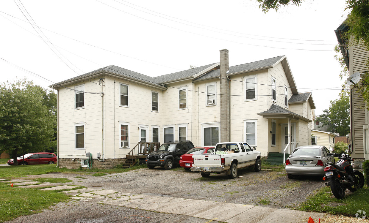 Building Photo - 800-802 N Capitol Ave