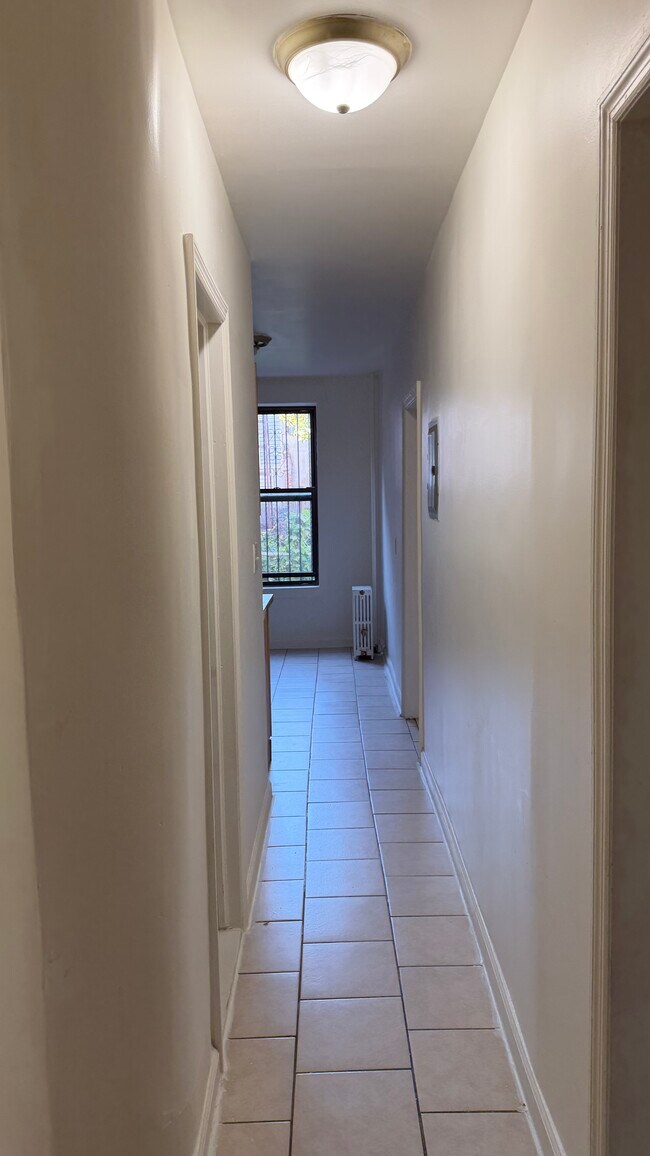 Building Photo - 444 Essex St