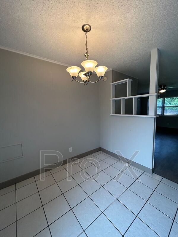 Foto del edificio - 6537 N Jeanfay Ln