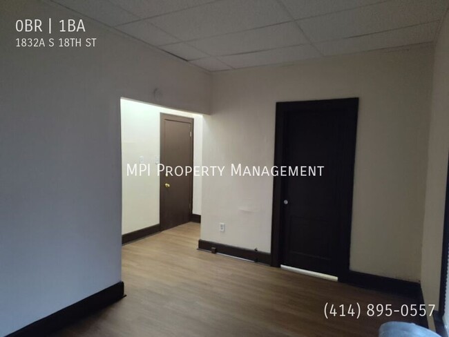 Building Photo - 1832A S 18TH ST-