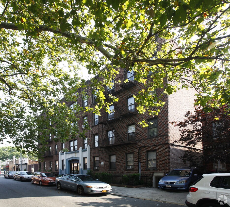Foto del edificio - 1709 E 4th St