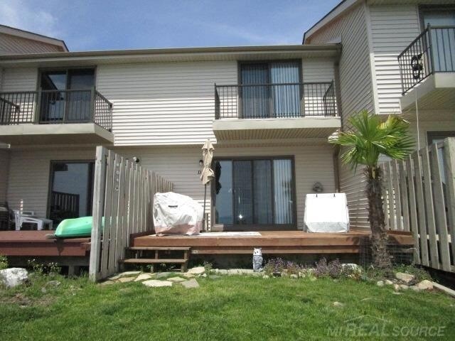 Foto del edificio - 50666 Jefferson Ave