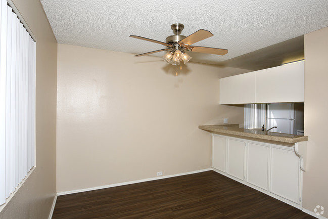 Interior Photo - zAriana at El Paseo Boutique Apartment Homes