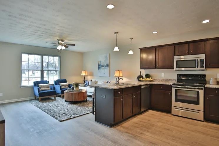 Primary Photo - Six Mile Lane Apartments