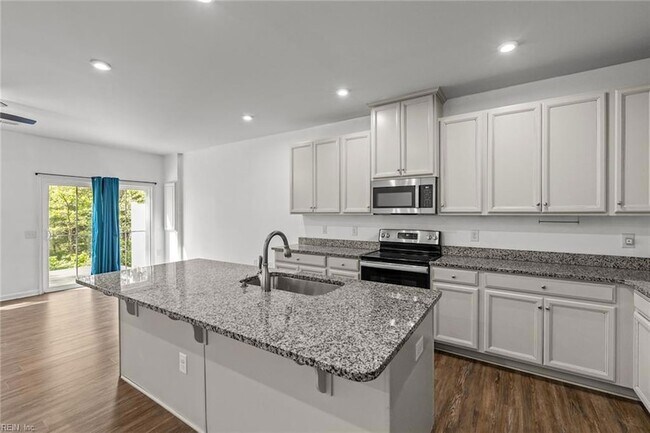 Foto del edificio - 109 Capeside Ct