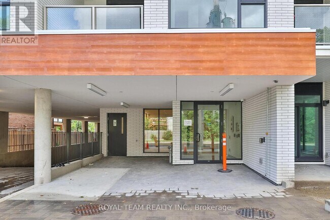Photo du bâtiment - 722-722 Marlee Ave