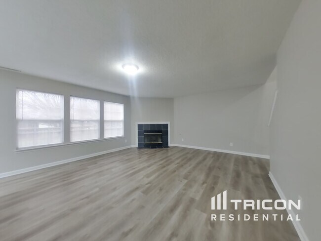 Foto del edificio - 10990 Clear Spring Dr