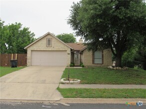 Building Photo - 4802 Shawn Dr
