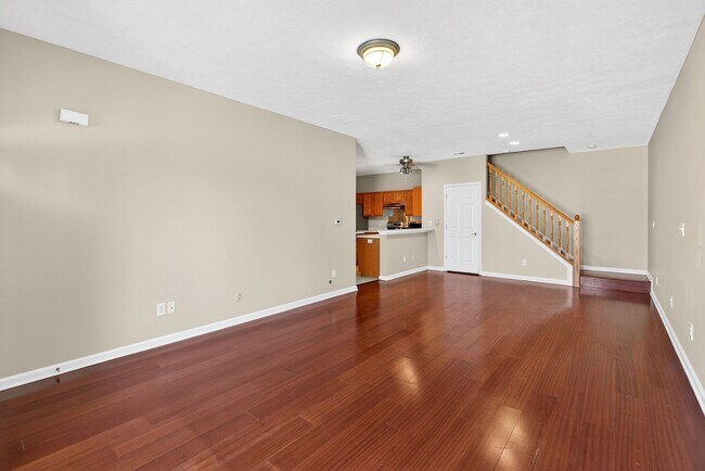 Foto del edificio - Charming Fishers Condo – Move-In Ready