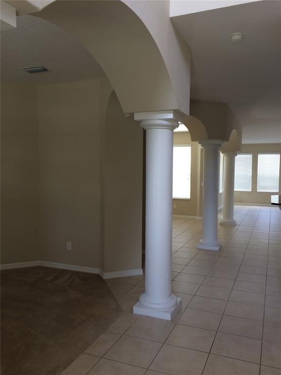 Building Photo - 15114 Gaulberry Run