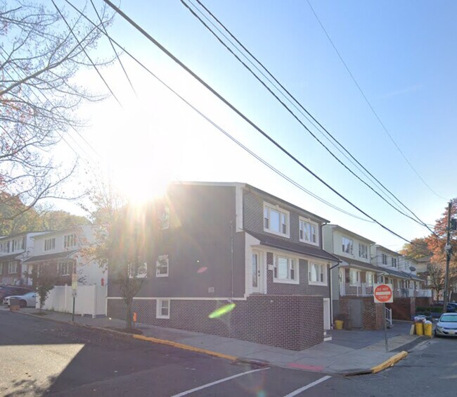 7 BURDETTE Pl Unit 2, Fairview, NJ 07022 Apartments in Fairview, NJ