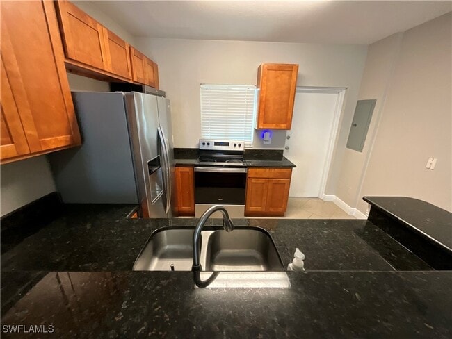 Building Photo - 8555 Bernwood Cove Loop