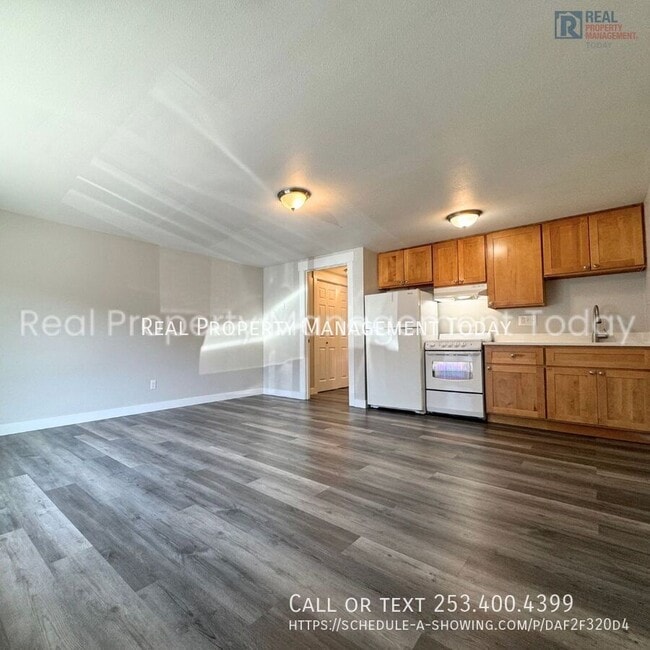 Foto del edificio - 6415 Steilacoom Blvd SW