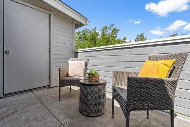 Foto del edificio - 283 Shadow Dance Dr