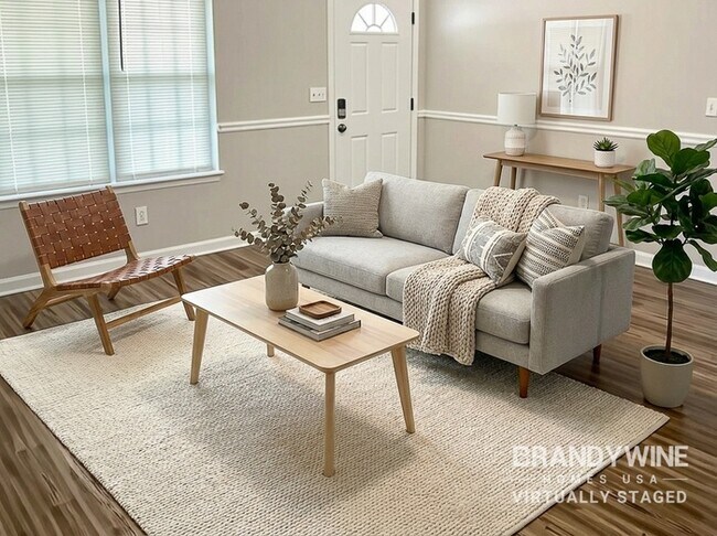 Building Photo - 702 Dunaire Way