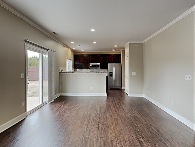 Building Photo - 1019 Sweet Gale Dr