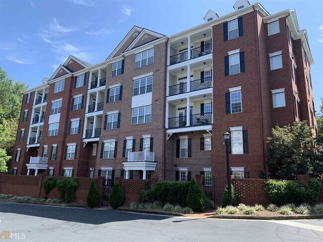 Building Photo - 4850 Ivy Ridge Dr SE