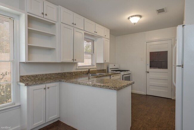 Building Photo - 4 br, 3 bath House - 708 Broadmoor Dr