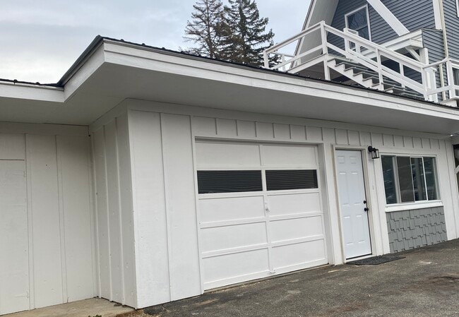 Building Photo - 84 Tuttle Ln