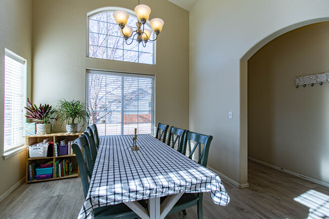 Building Photo - 6301 Dancing Moon Way