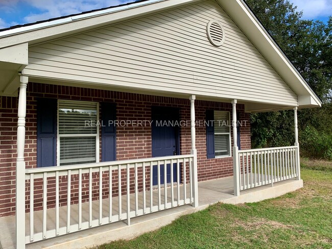 Building Photo - 3 Bedroom, 2 Bathroom House for Rent in Ma...