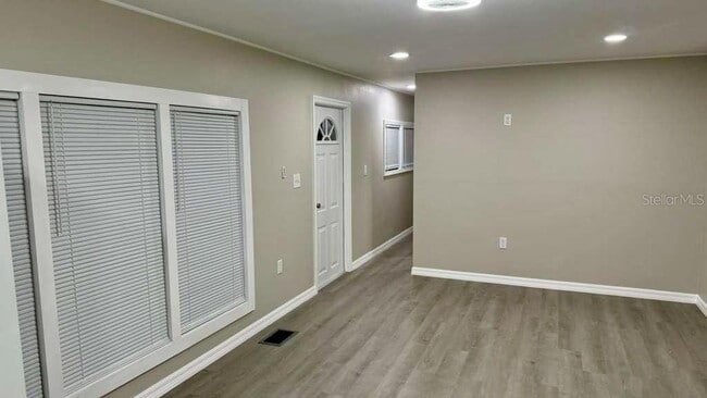 Building Photo - 4502 West Ln