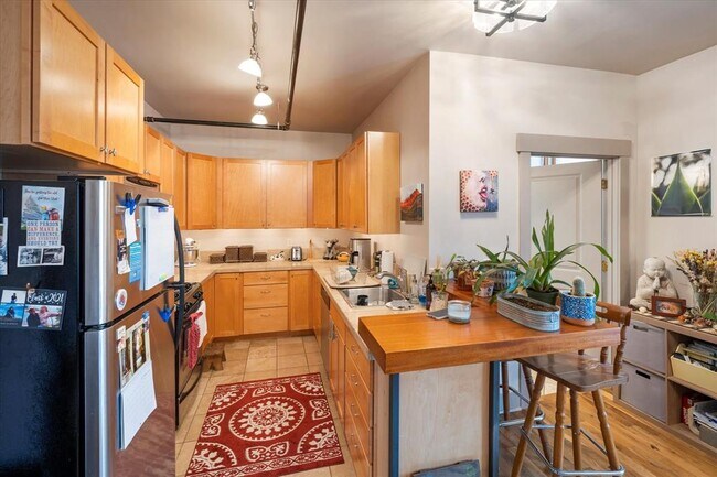 Foto del edificio - 723 5th Ave E