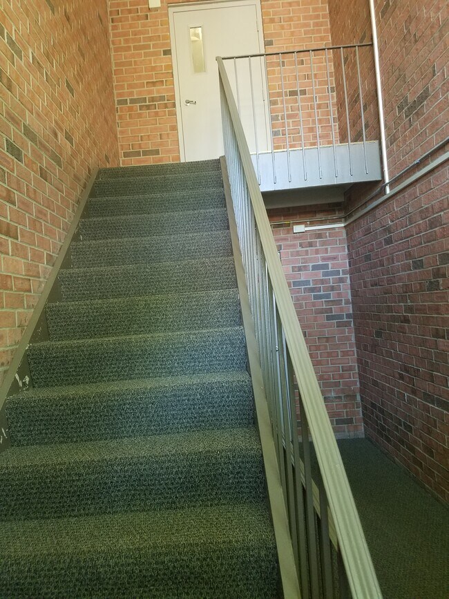 Darlington Court Apartments Apartments in Crystal Lake, IL