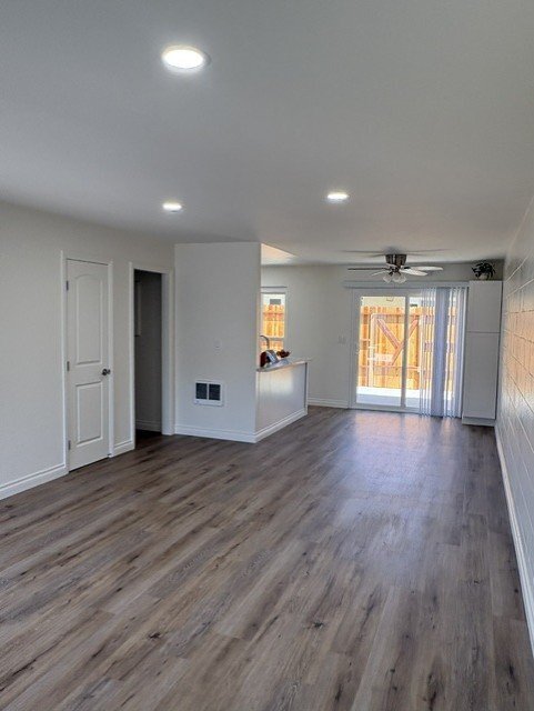 Building Photo - 4901 Heil Ave