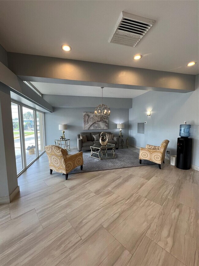 Foto del edificio - 1200 Hibiscus Ave