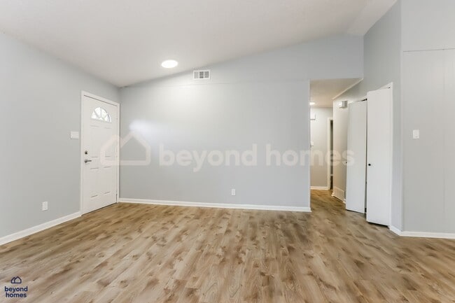 Building Photo - Amazing 3 Bed 2 Bath Home in Sherwood - Ready for Move-In!
