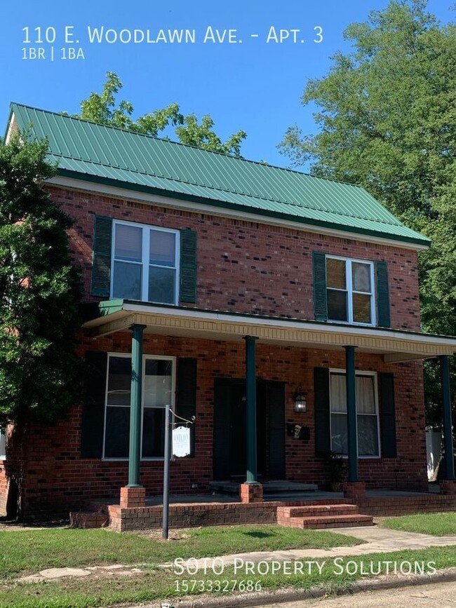 Building Photo - 1BD/1BA 2nd Floor Apartment Behind YMCA