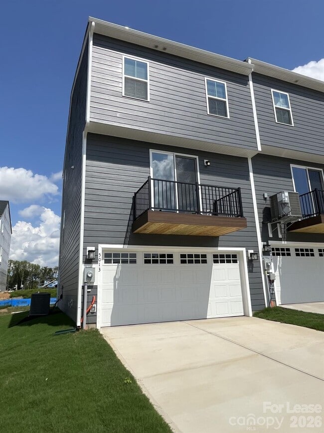 Building Photo - 5013 Griers Hl Dr
