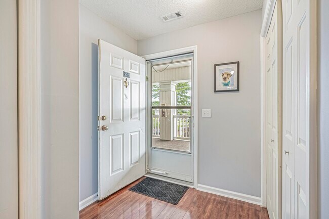 Building Photo - 4930 Windsor Green Way