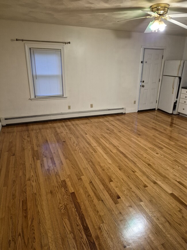 Building Photo - 801 Boston Rd