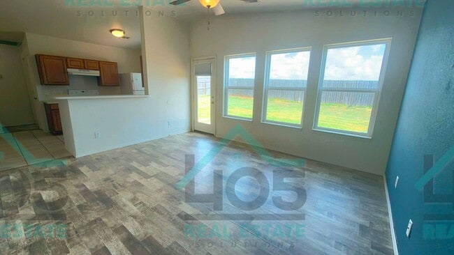 Building Photo - 10345 Aberdeen Dr