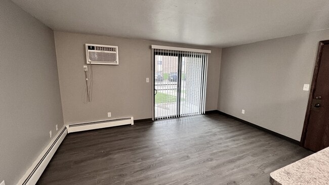 Foto del edificio - 2732 Humboldt Rd