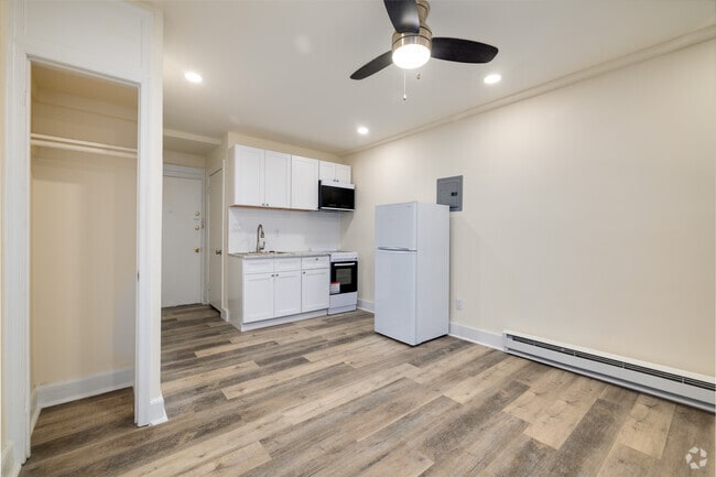 Studio - 136SF - Living Room - Juniper Place