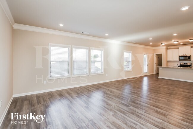 Foto del edificio - 193 Creekside Bluff Way