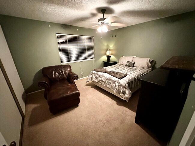 Foto del edificio - 6441 E Butte St