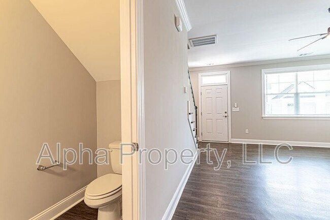 Foto del edificio - 6 Alderly Wy