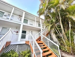 Building Photo - 160 Cypress Point Dr
