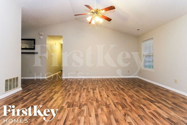 Foto del edificio - 8258 Pleasant Tree Ct